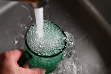 Vattenkvalitet i ditt hem: Tips för att Säkerställa friskt Dricksvatten