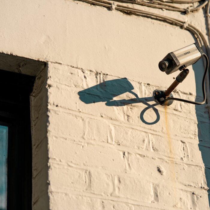 Övervakningskameror för Hemmet: Tips för Installation och integritet